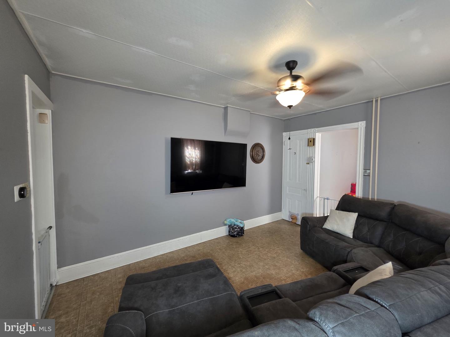 1133 Douglass St Property Photo 12