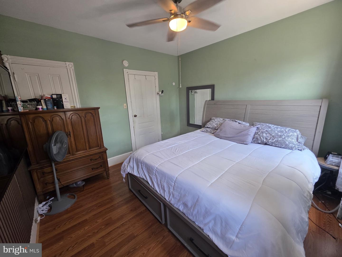 1133 Douglass St Property Photo 17