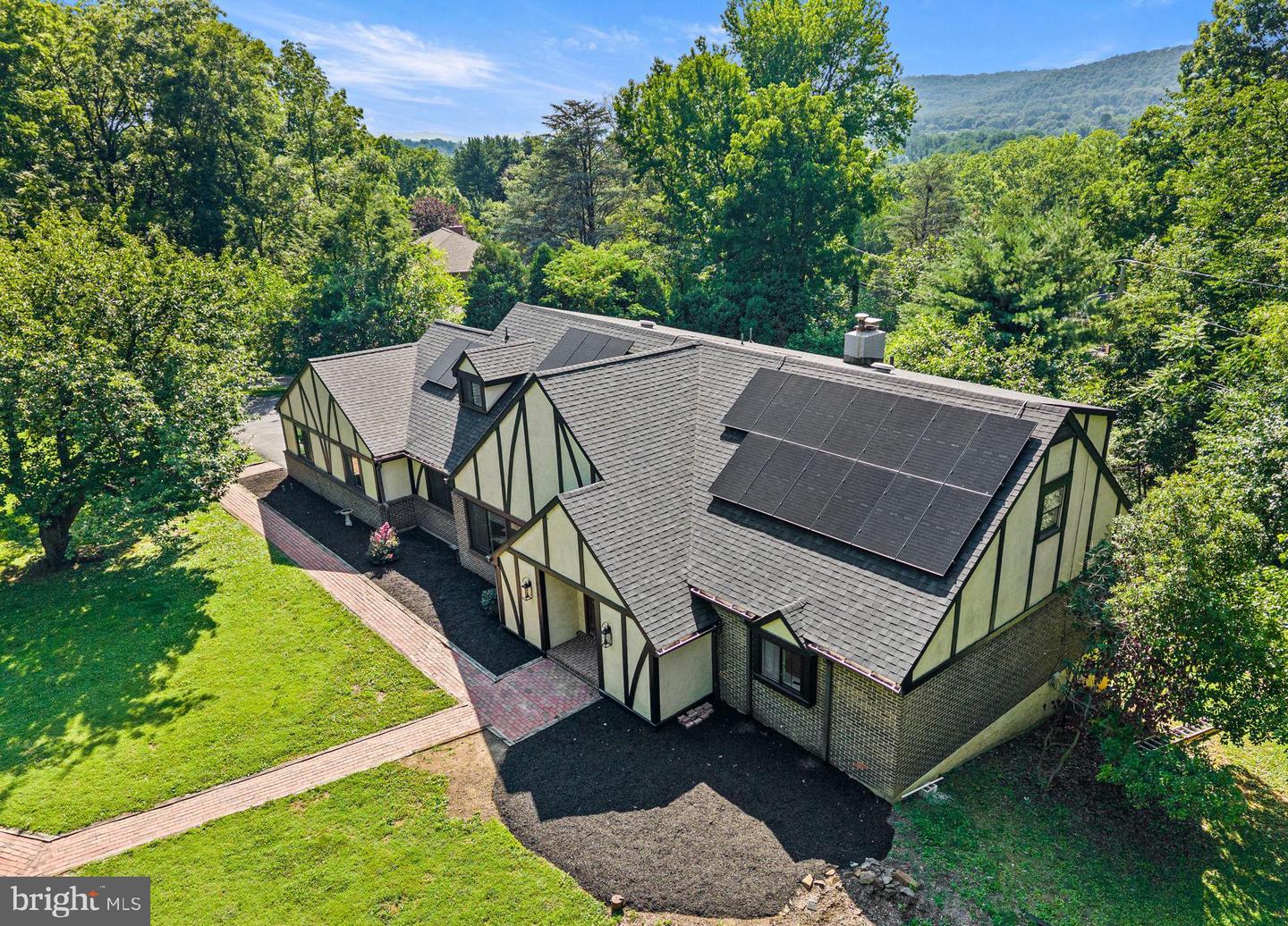 41 DEVON DR