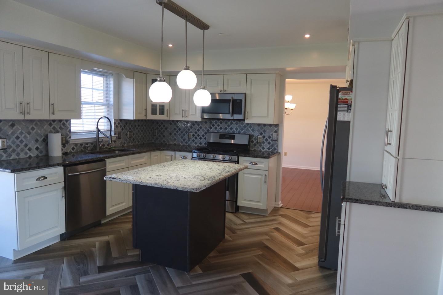 4581 Green Tree Rd Property Photo 4