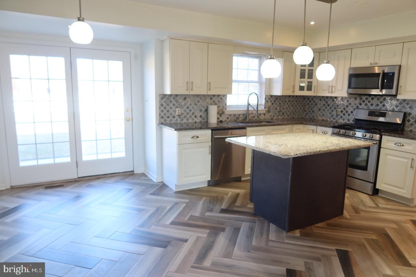 4581 Green Tree Rd Property Photo 5