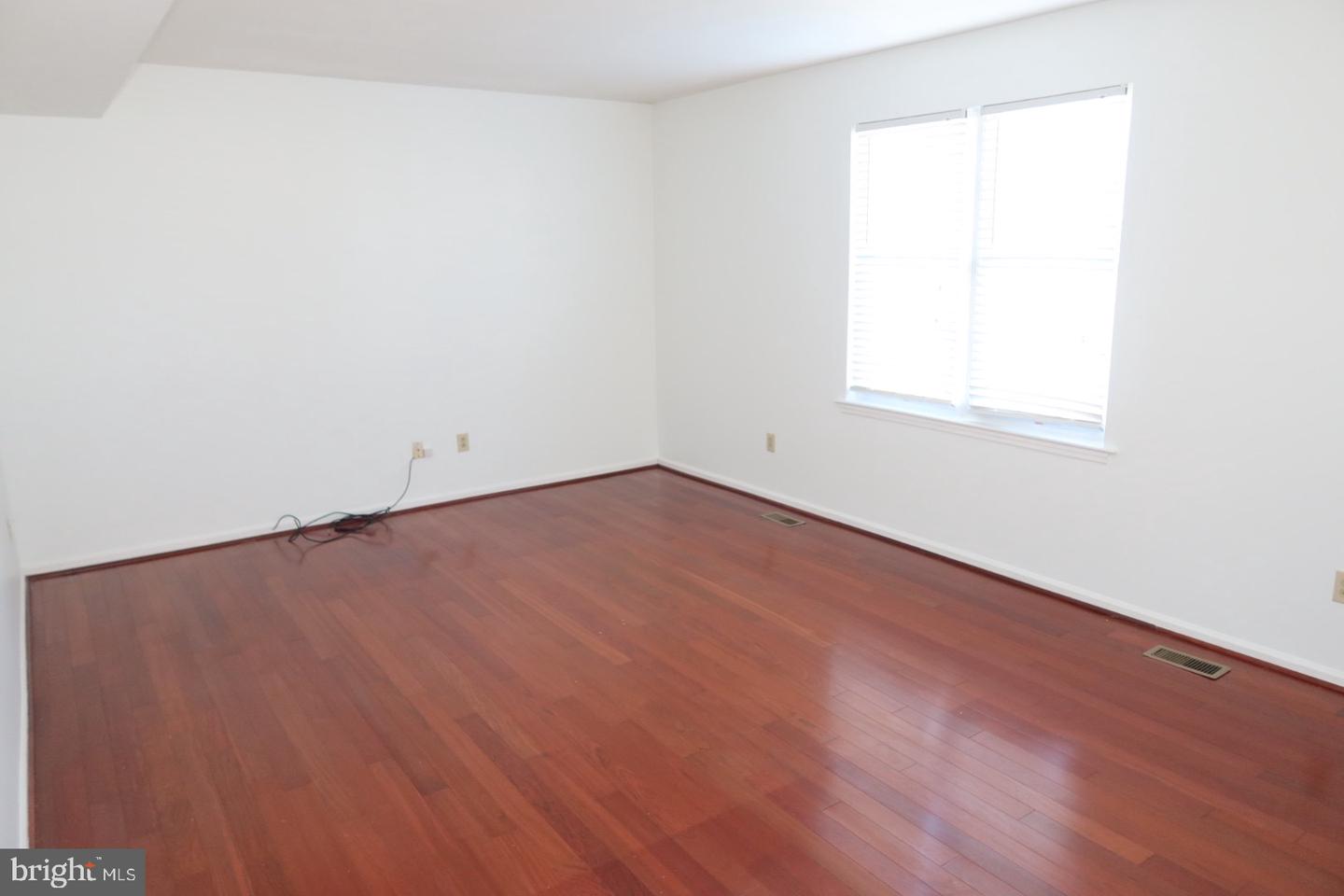 4581 Green Tree Rd Property Photo 6