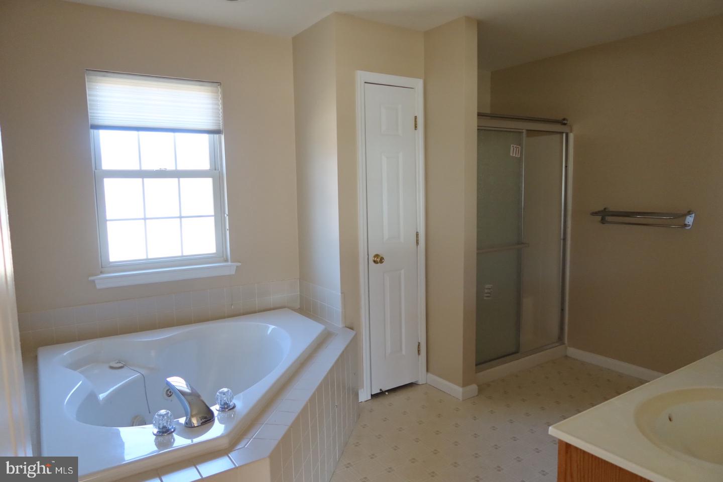 4581 Green Tree Rd Property Photo 9