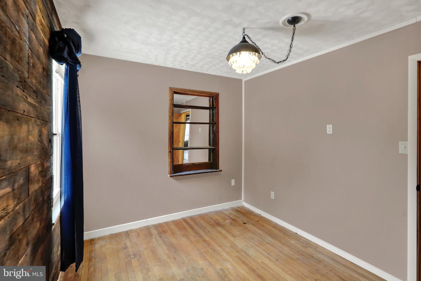 514 W High St Property Photo 16