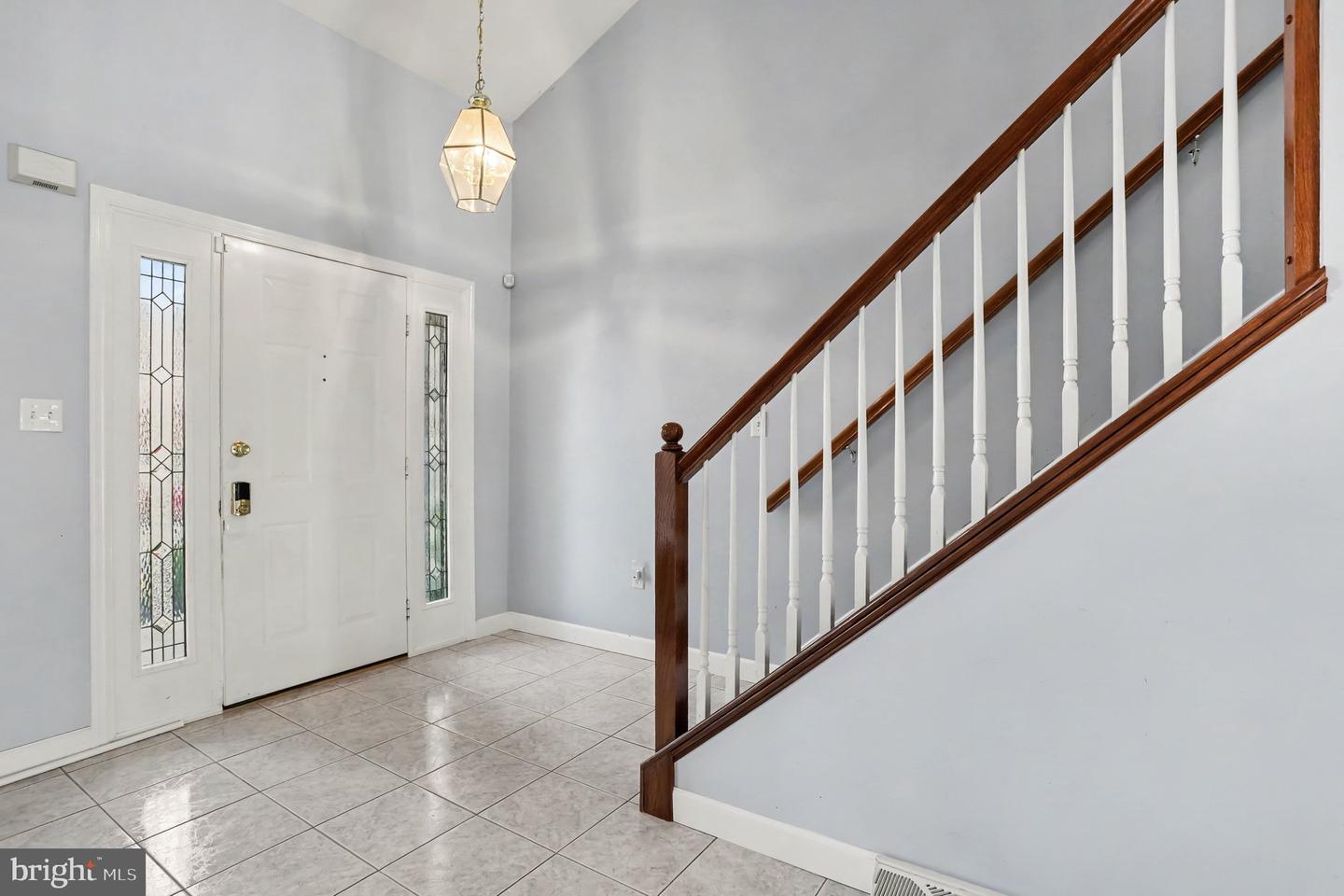 1036 Meadow Dr Property Photo 5