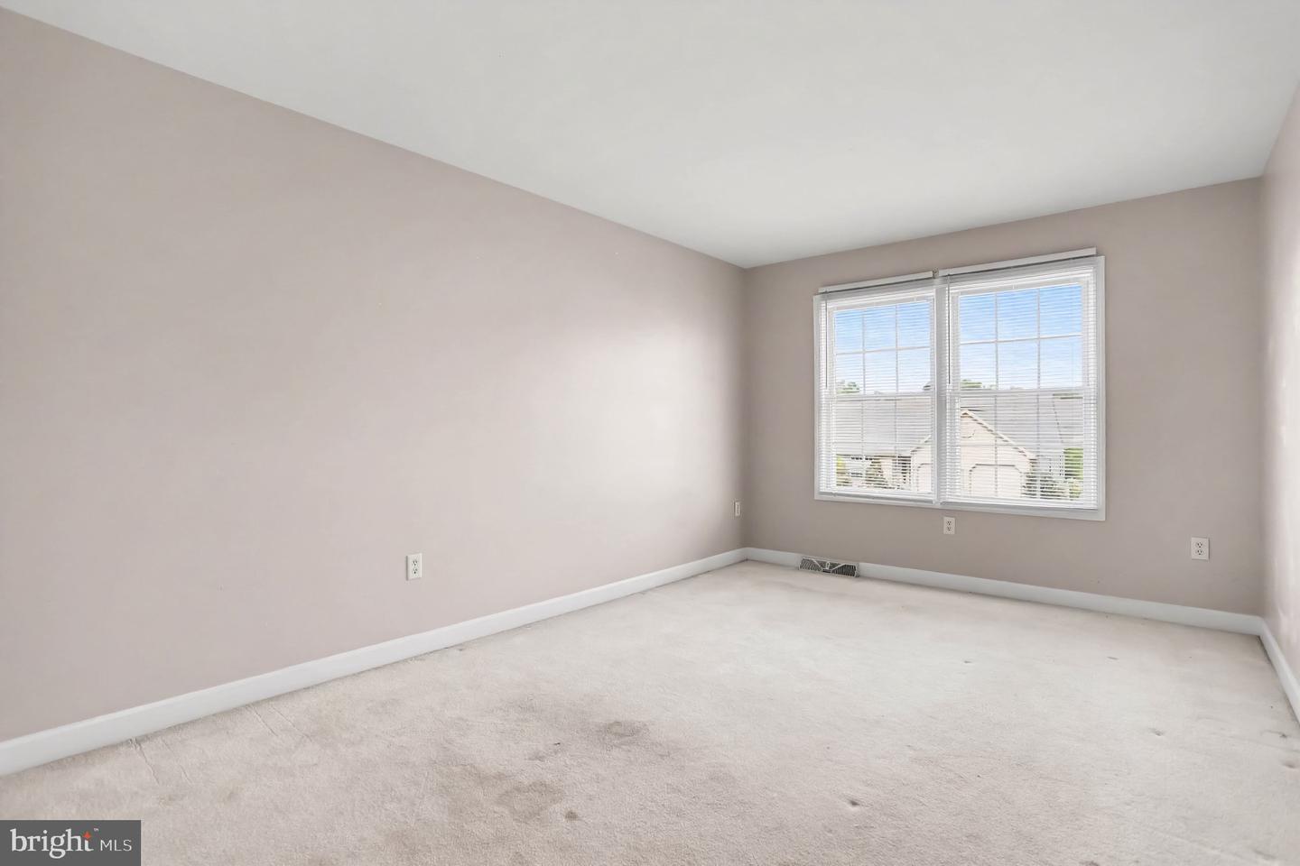 1036 Meadow Dr Property Photo 22