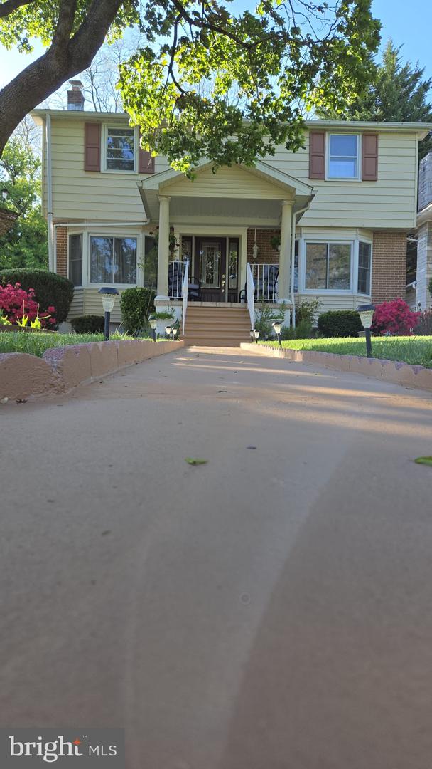 422 Carsonia Ave Property Photo 4