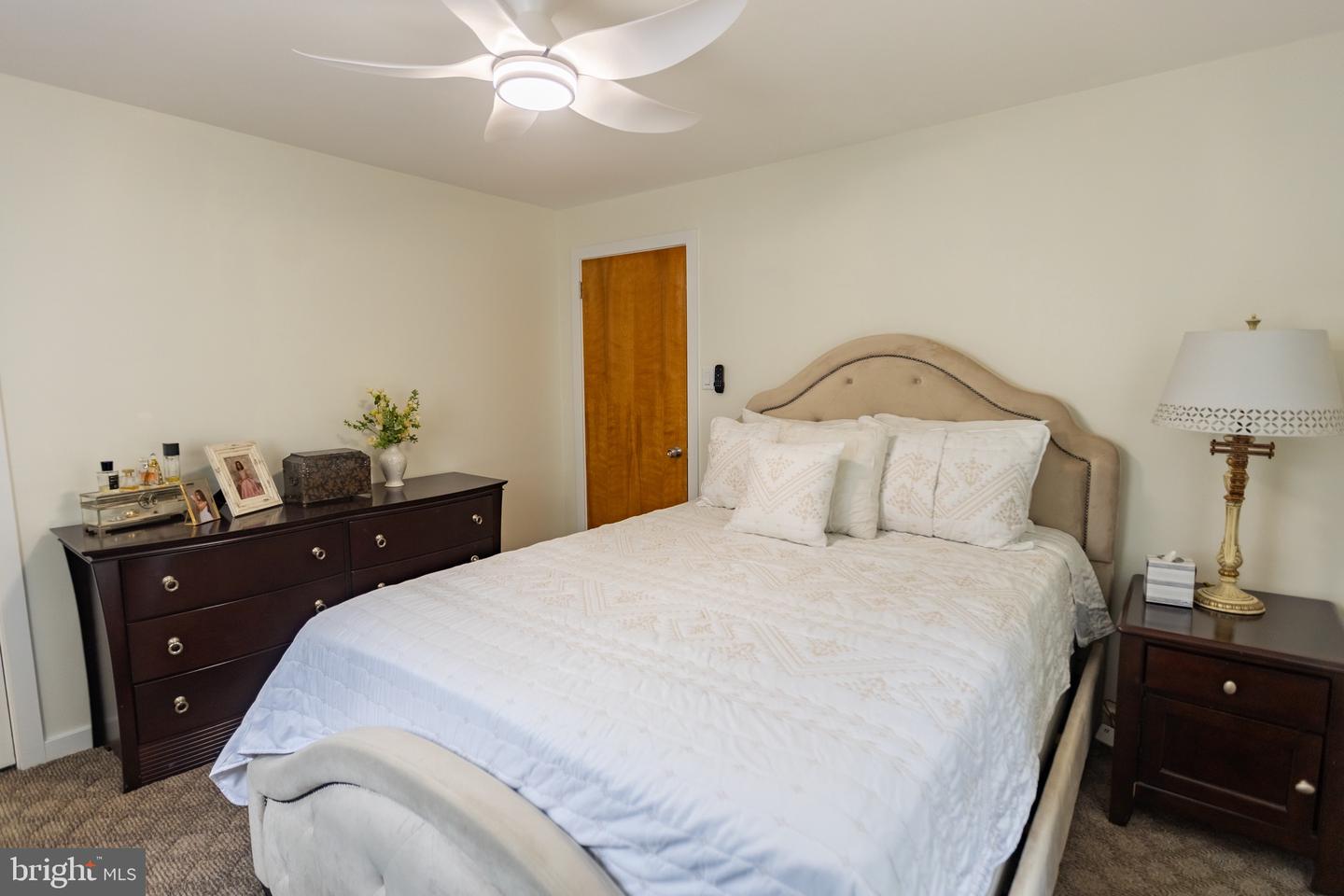 422 Carsonia Ave Property Photo 6