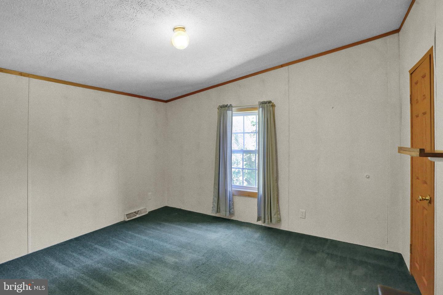 49 Speck Rd Property Photo 17