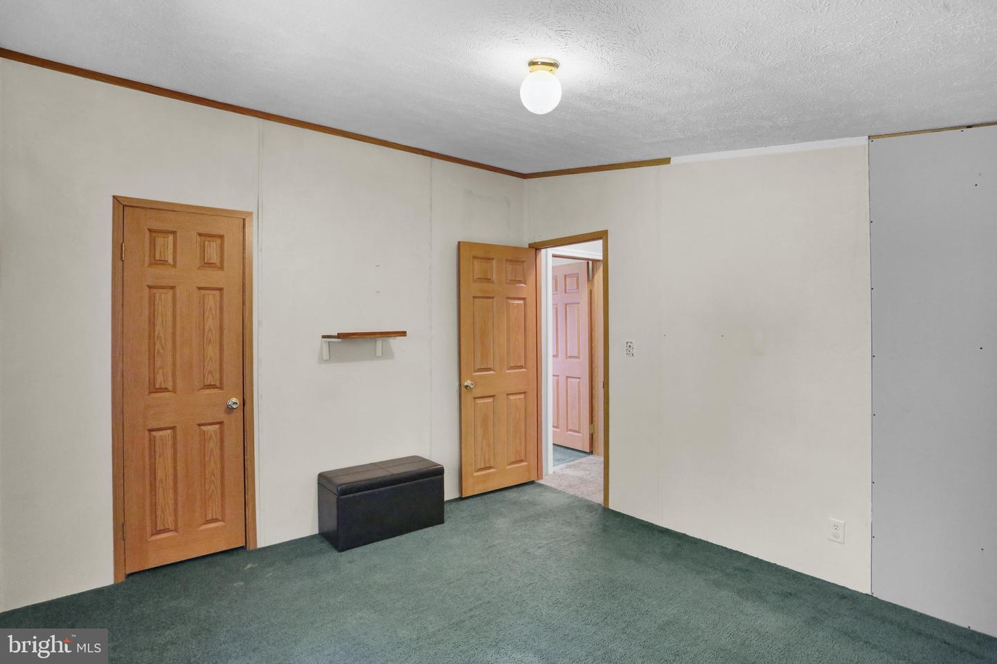 49 Speck Rd Property Photo 18