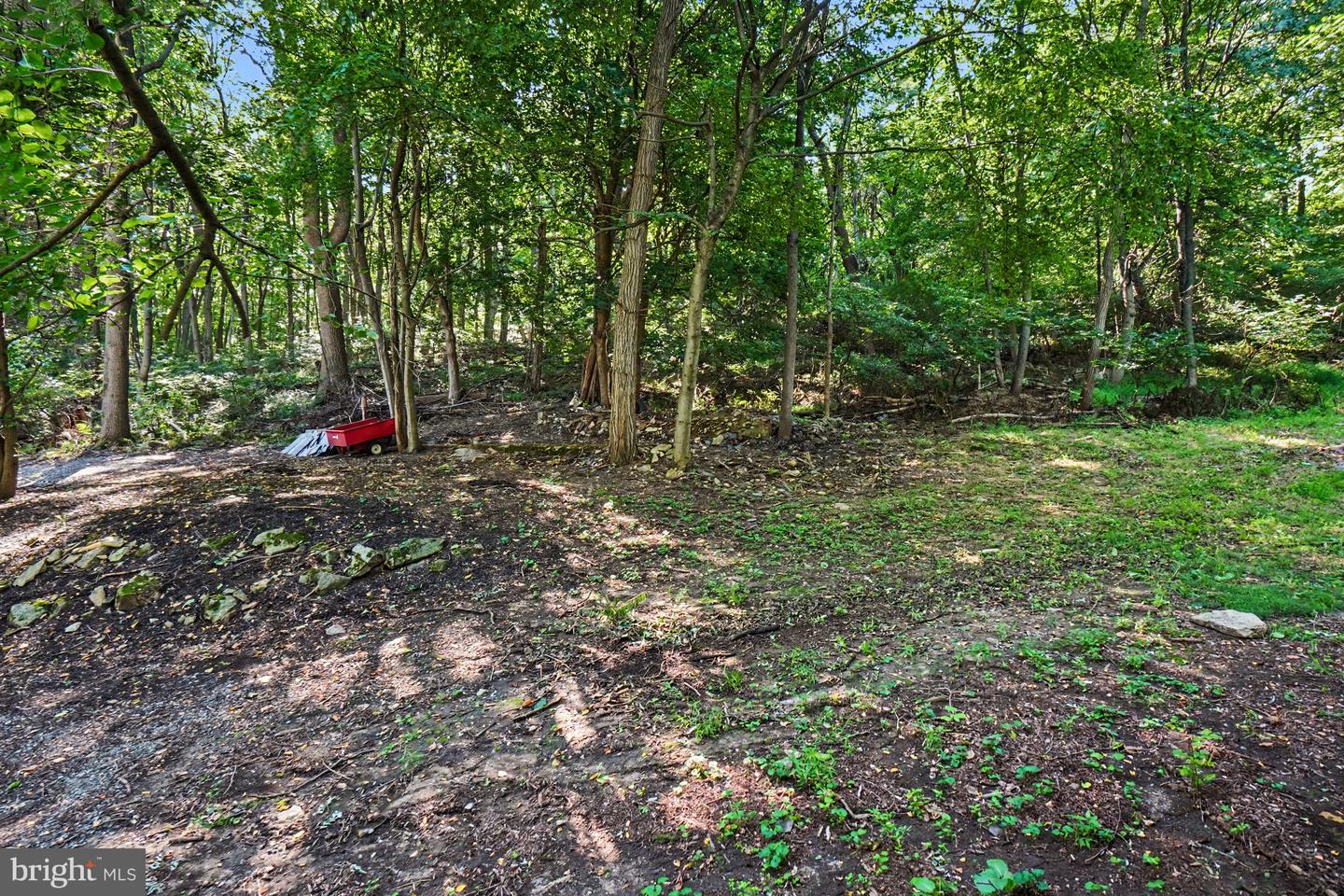 44 Wetzel Rd Property Photo 4