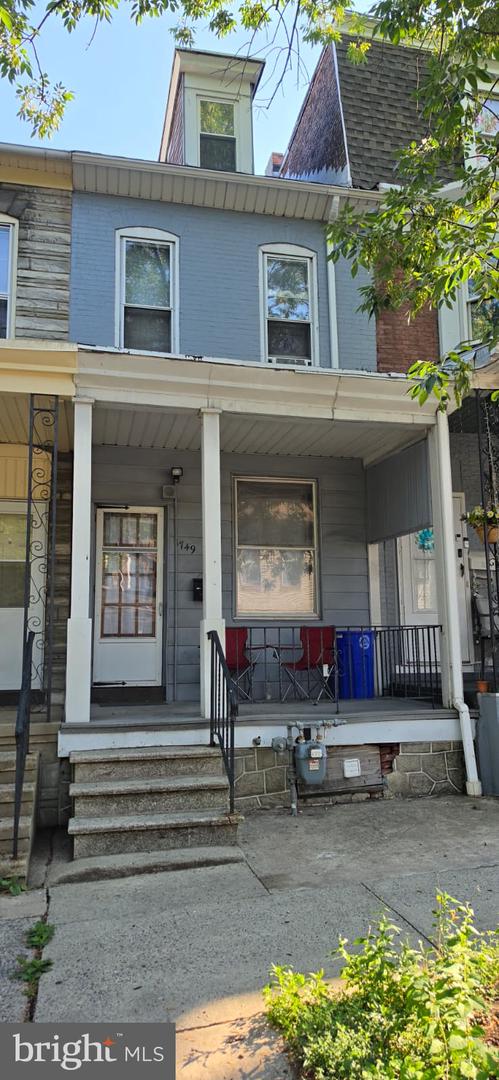 1749 Perkiomen Ave Property Photo 1