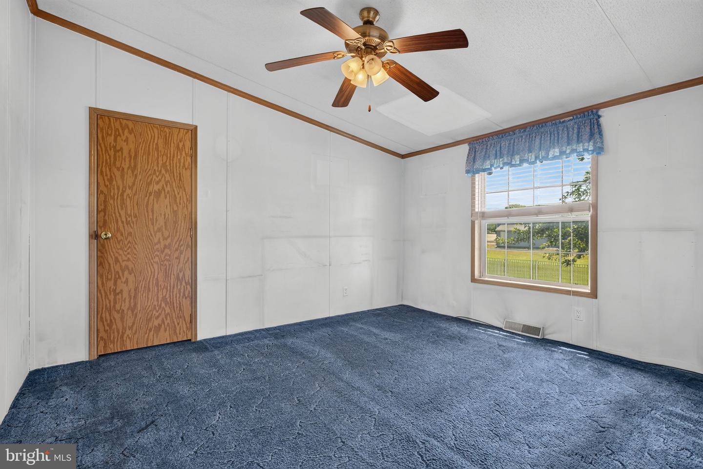 1910 Schubert Rd #8 Property Photo 28
