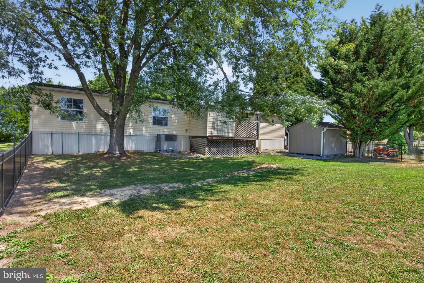 1910 Schubert Rd #8 Property Photo 33