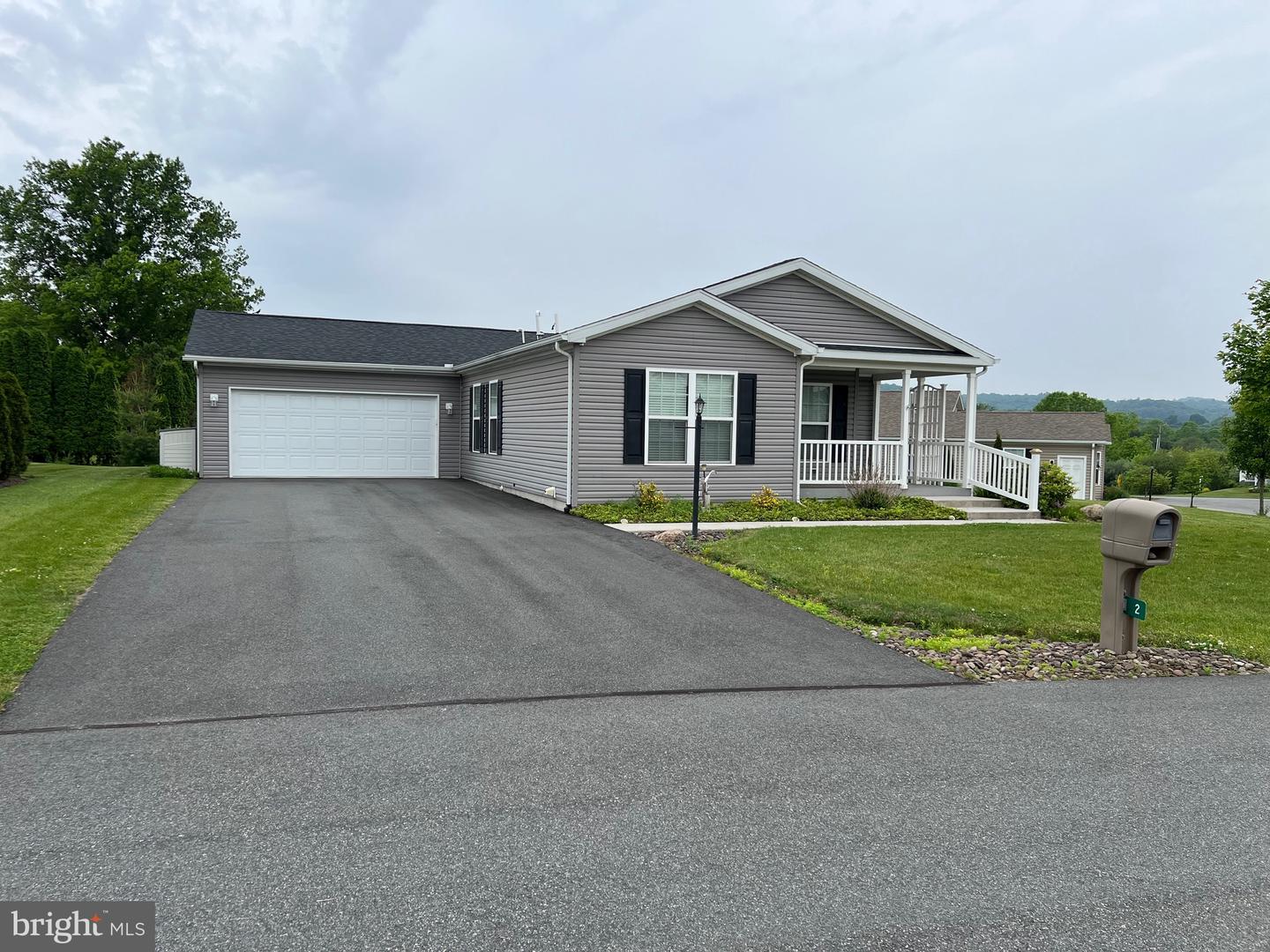 2 EGRET CT