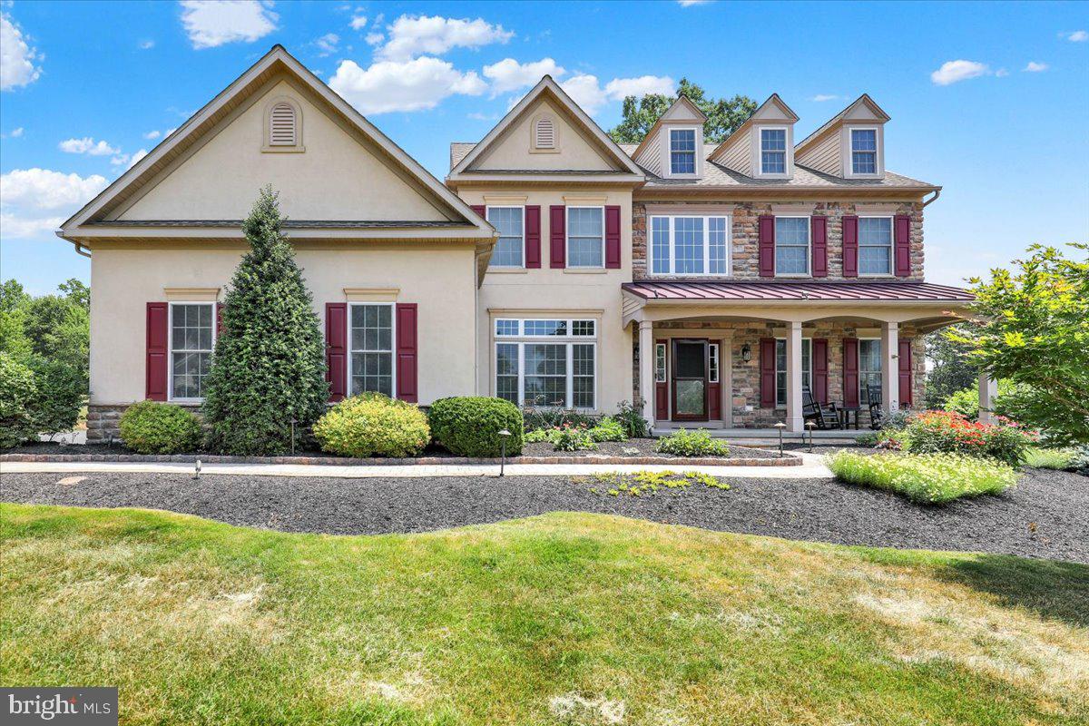 76 CAERNARVON DR