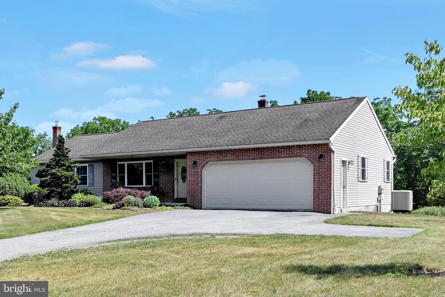 680 New Schaefferstown Rd Property Photo 19