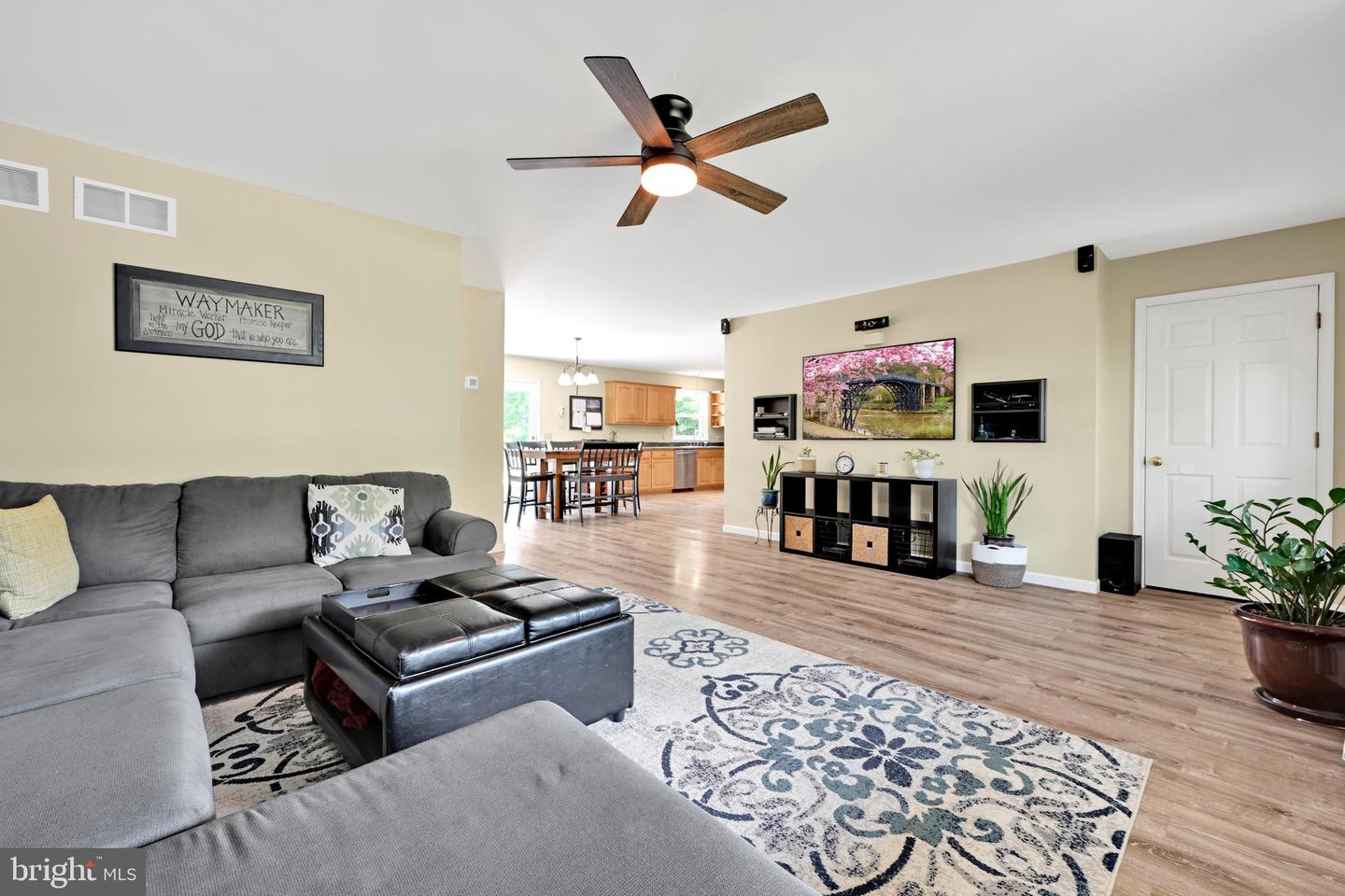680 New Schaefferstown Rd Property Photo 24