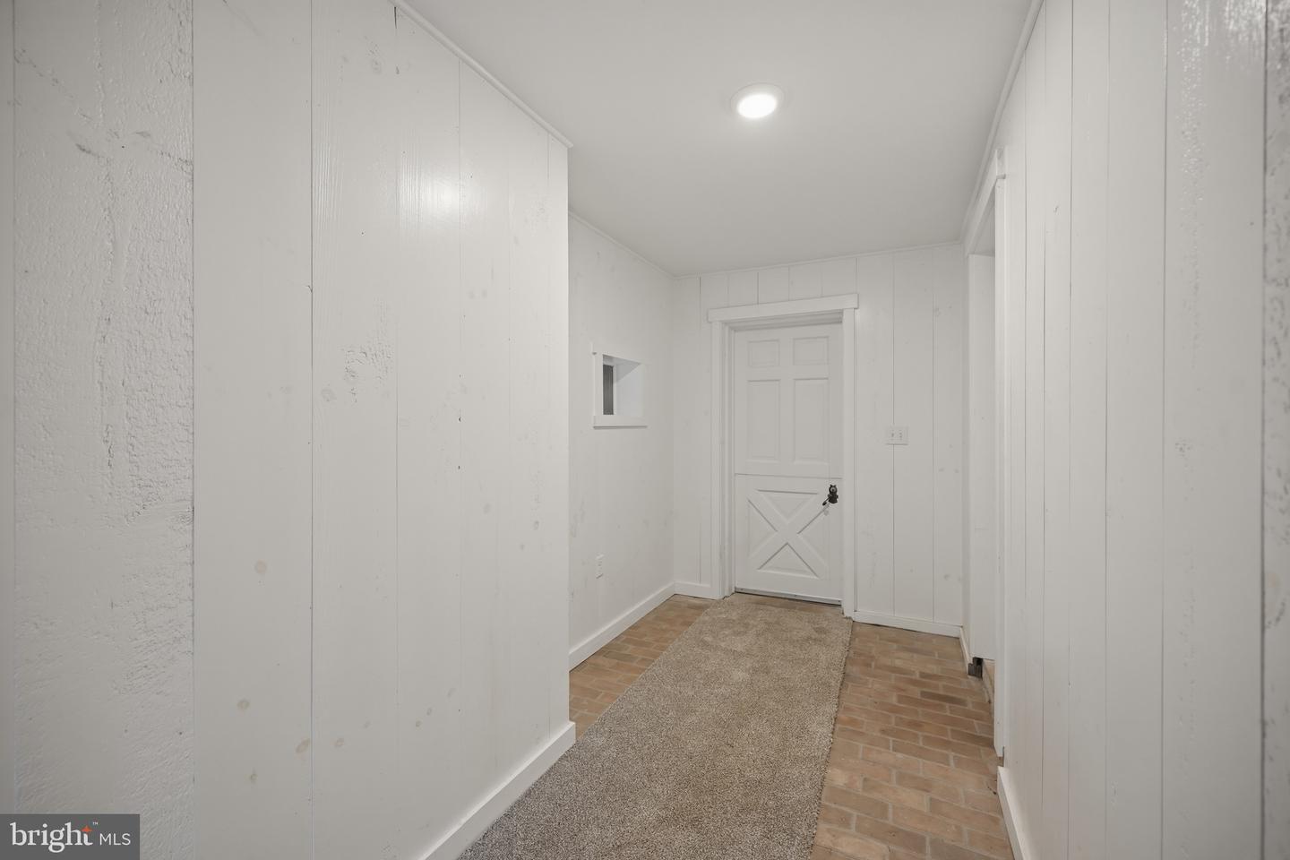 665 Fairmont Ave Property Photo 28