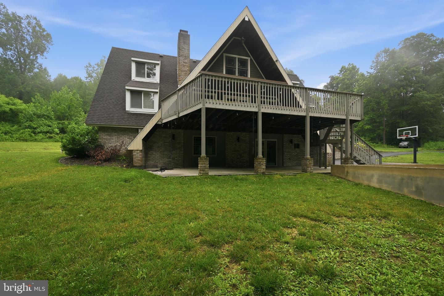 665 Fairmont Ave Property Photo 40