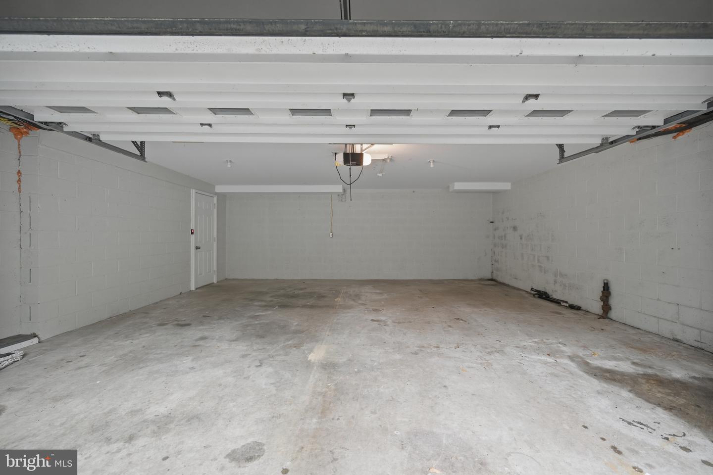 665 Fairmont Ave Property Photo 45