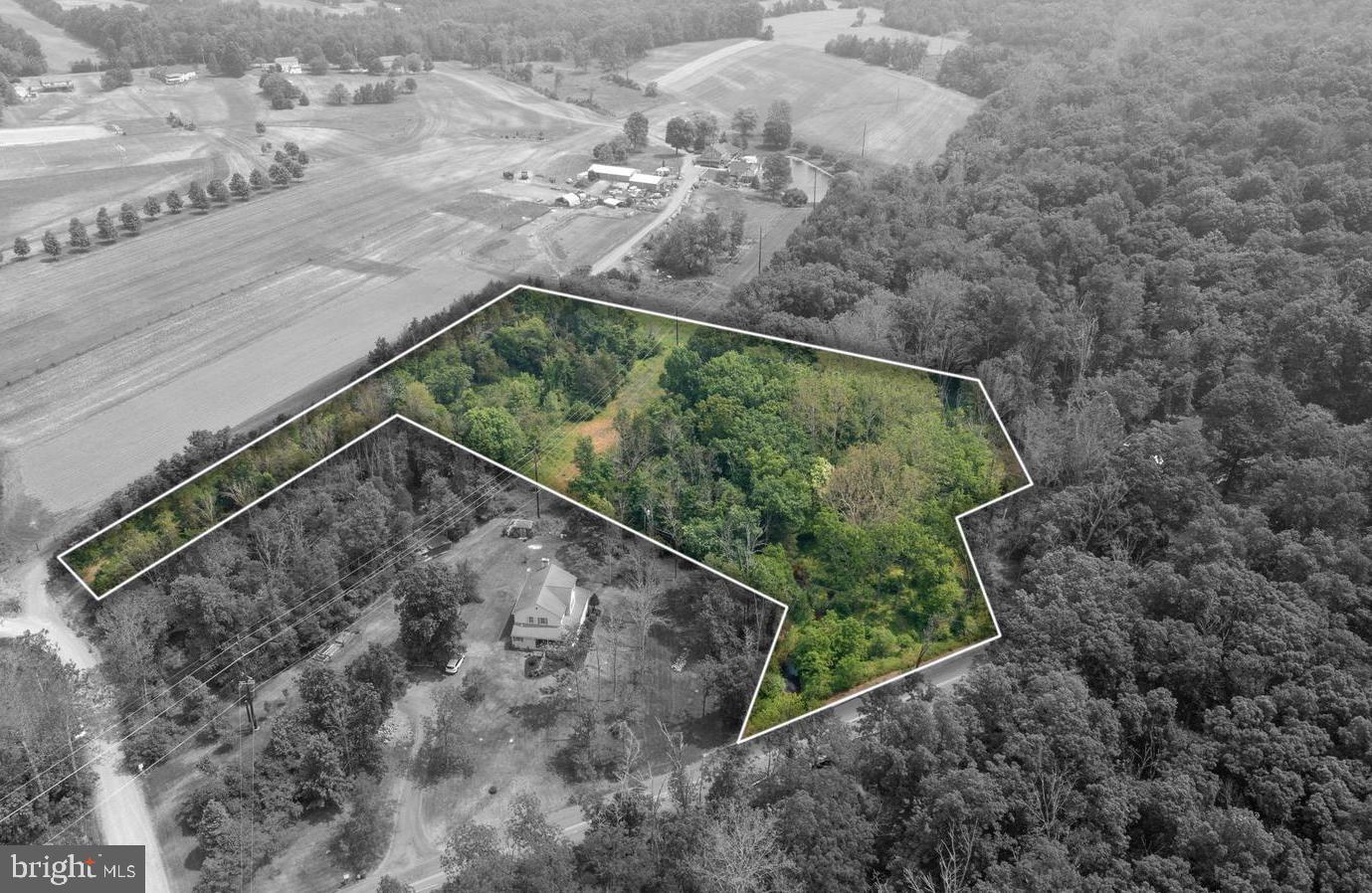 581 Monocacy Hill Rd Property Photo 2