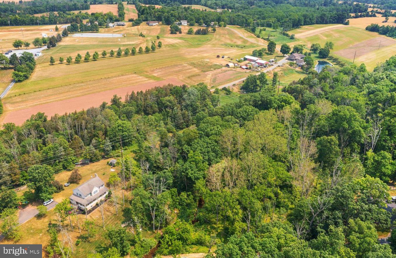 581 Monocacy Hill Rd Property Photo 3