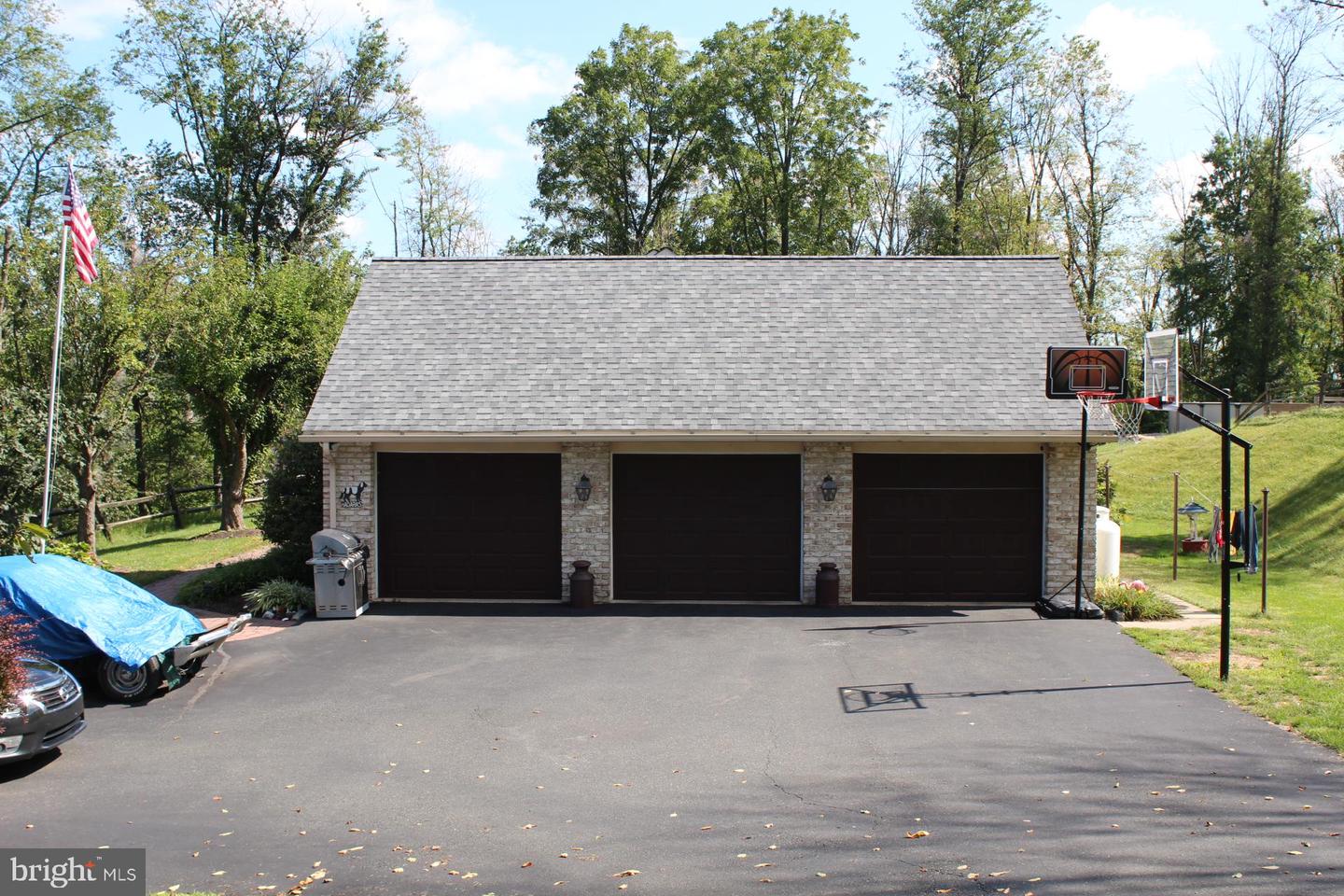 250 Indian Ln Property Photo 8