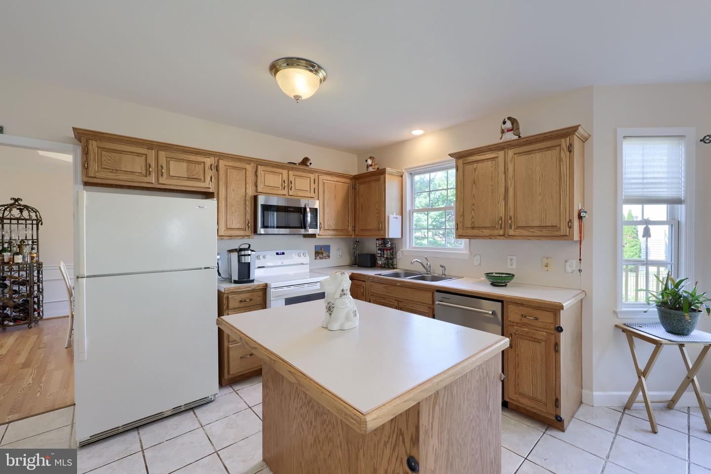 12 Colorado Ave Property Photo 14