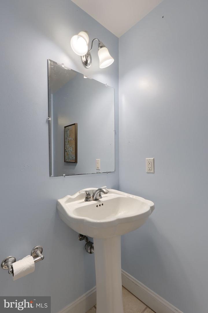 12 Colorado Ave Property Photo 33