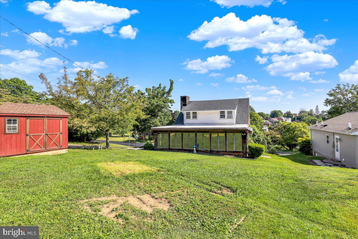 24 Ardmore Ave Property Photo 8