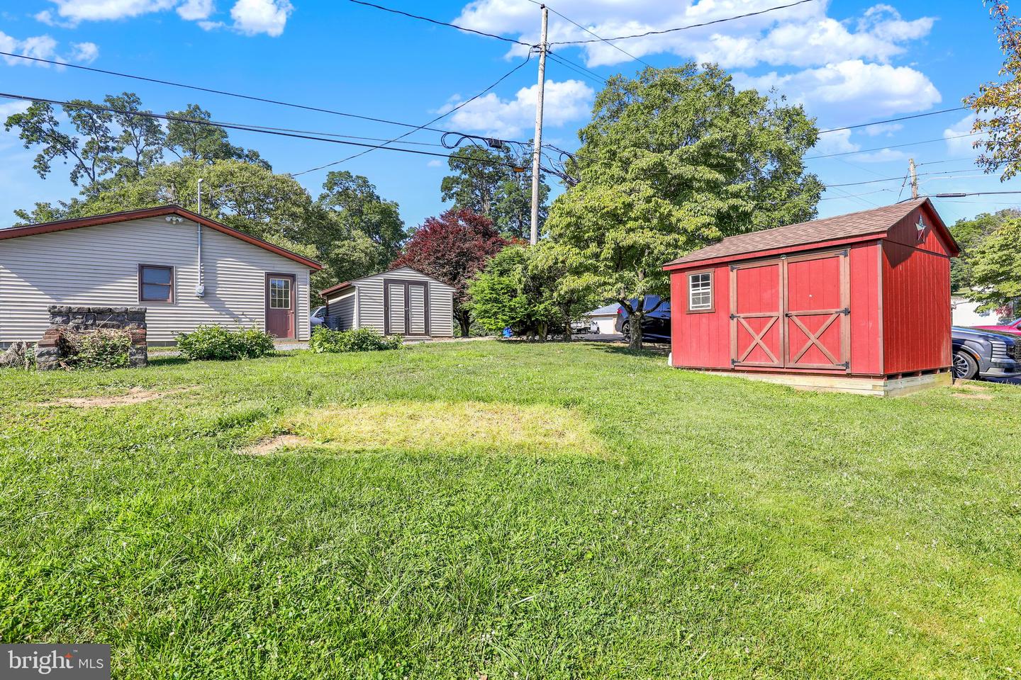 24 Ardmore Ave Property Photo 9