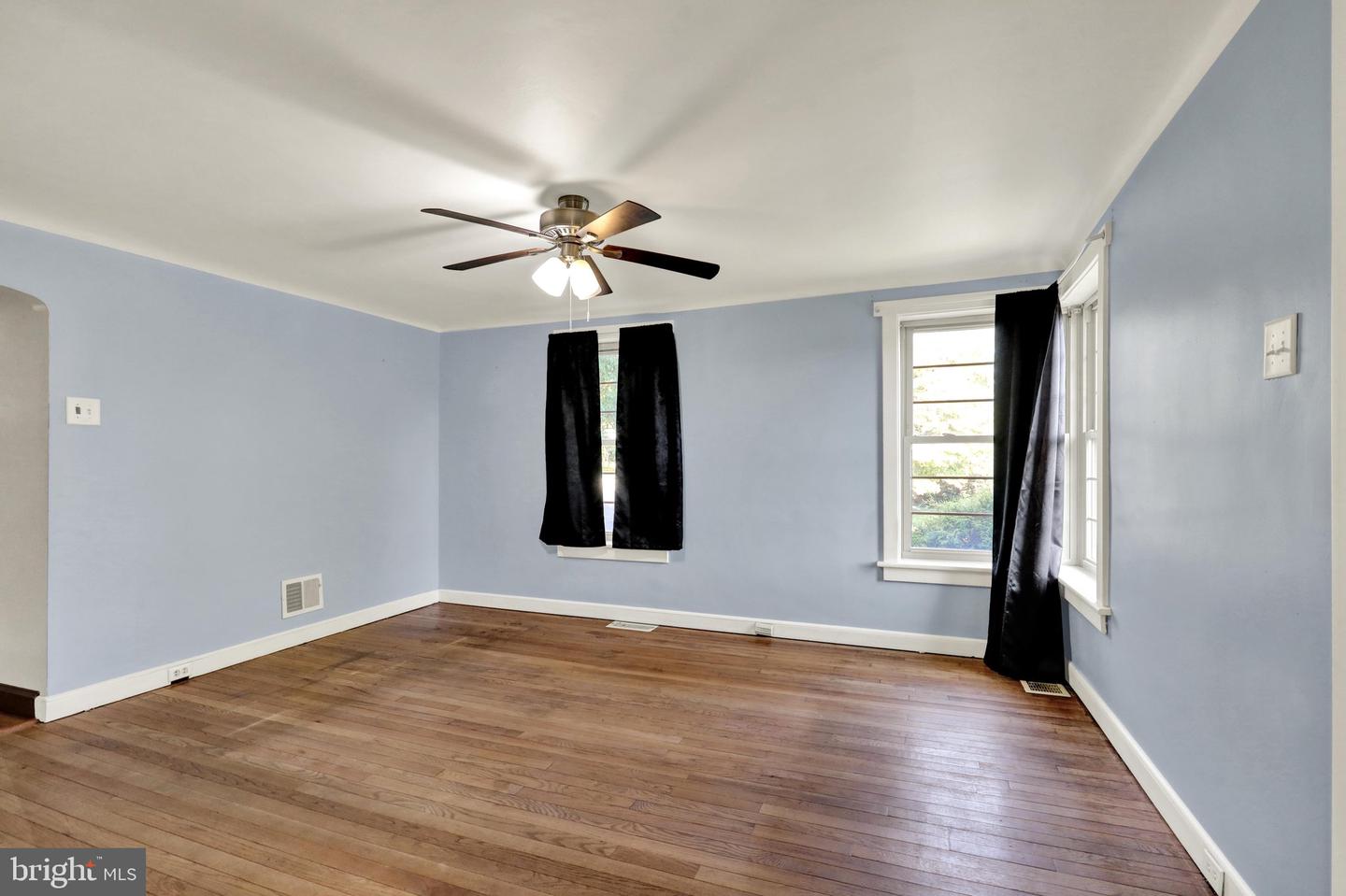 24 Ardmore Ave Property Photo 17