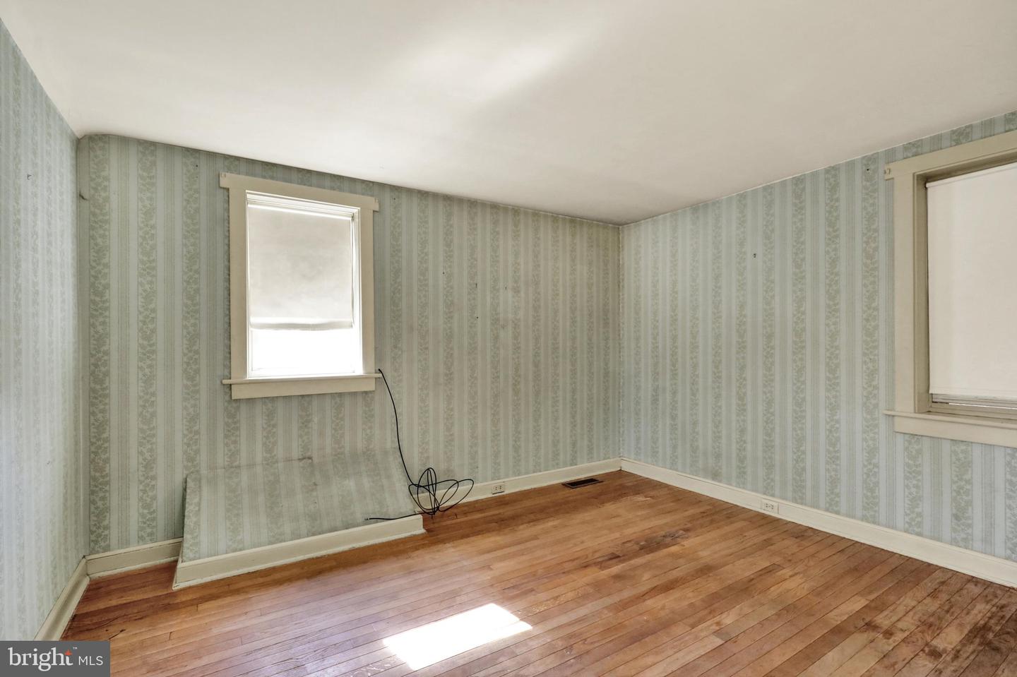 24 Ardmore Ave Property Photo 24