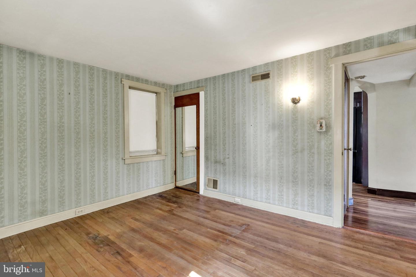 24 Ardmore Ave Property Photo 25
