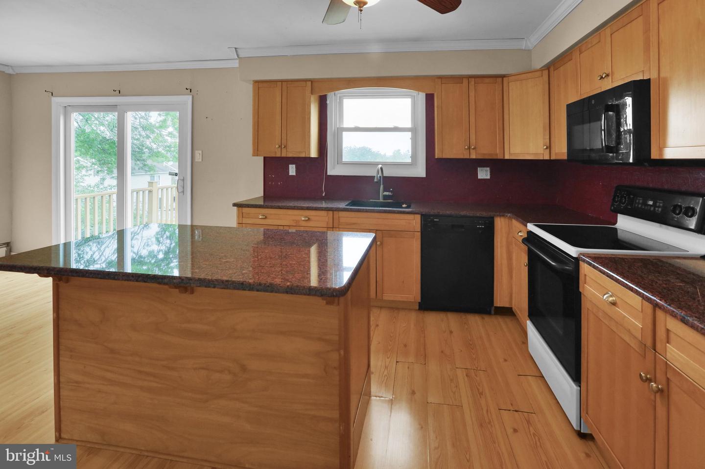 537 Marshall Ave Property Photo 15