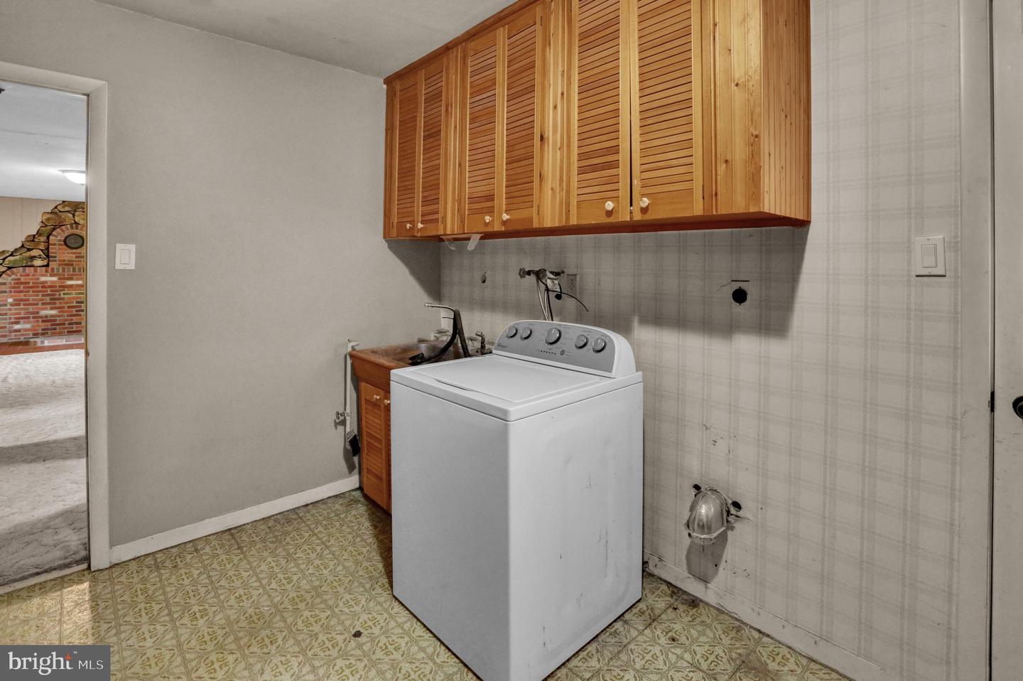 537 Marshall Ave Property Photo 40