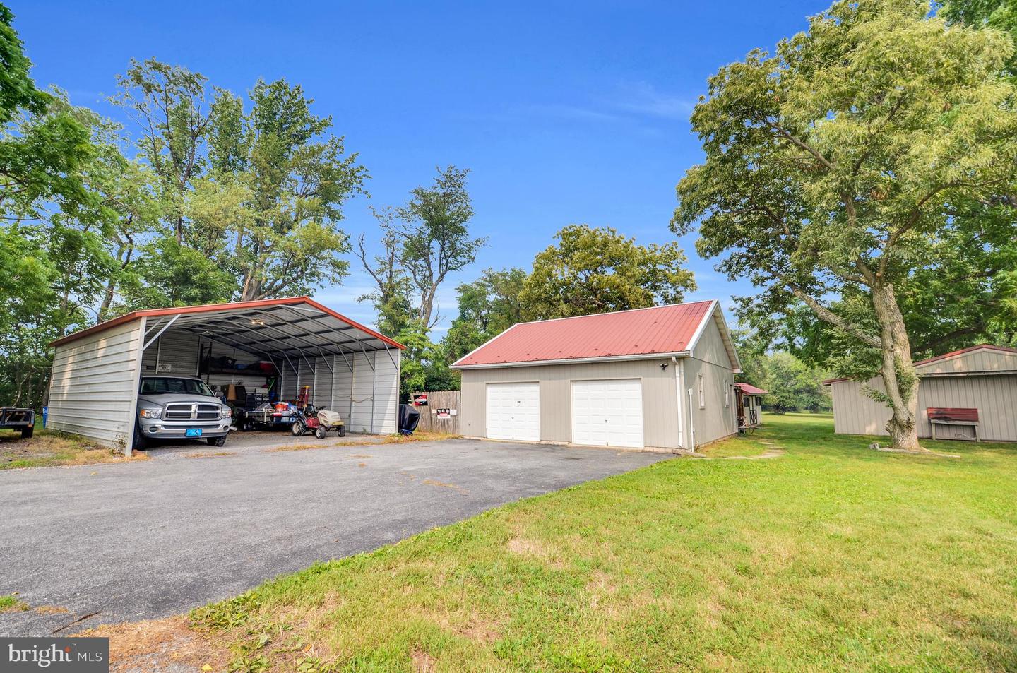 3390 Mountain Rd Property Photo 5