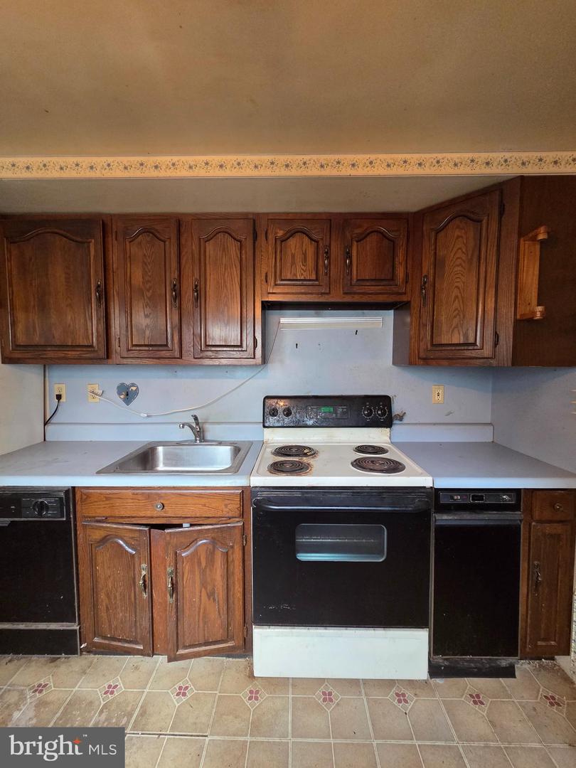 639 Birch St Property Photo 7