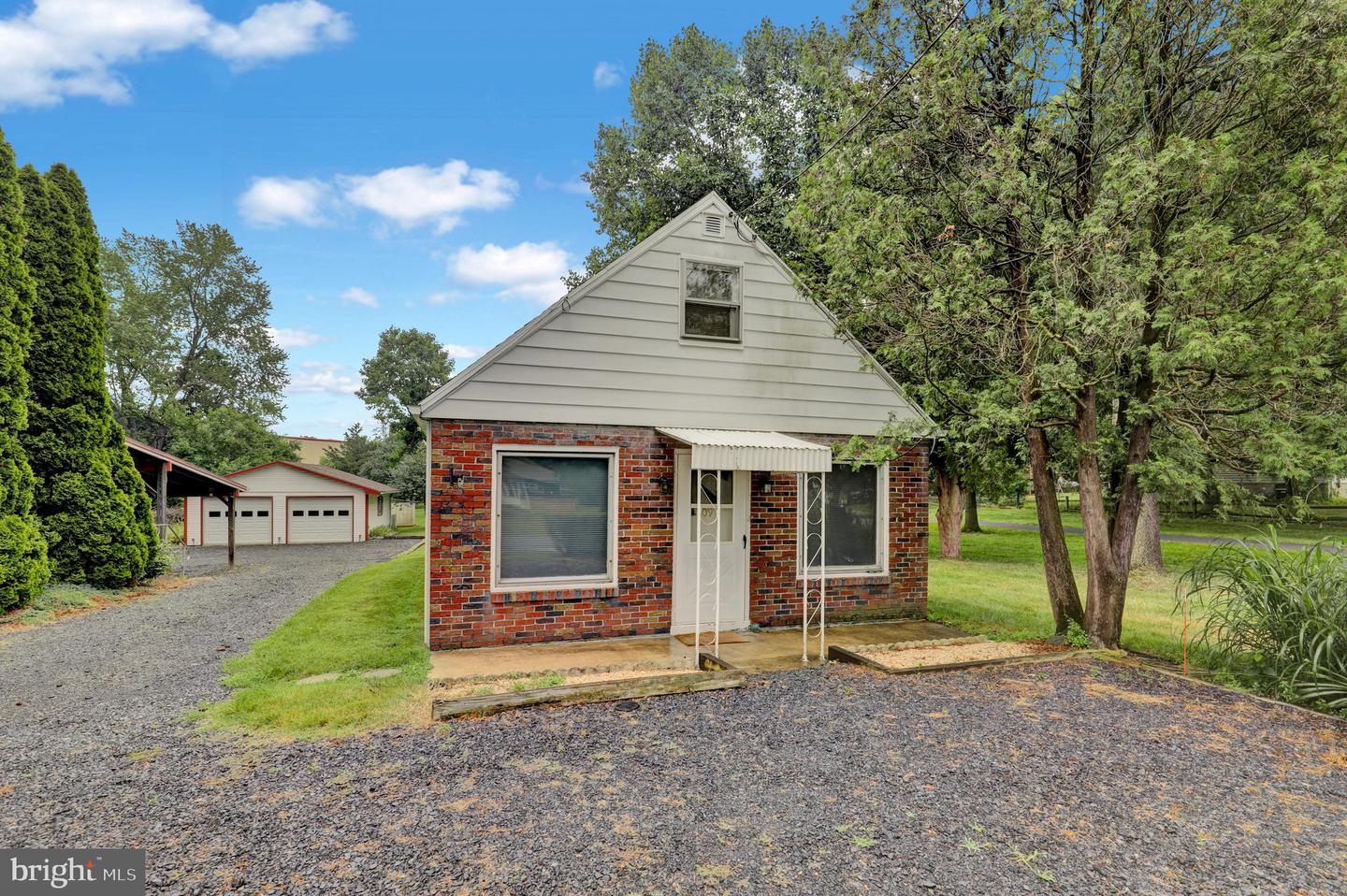 109 Gibraltar Rd Property Photo 1