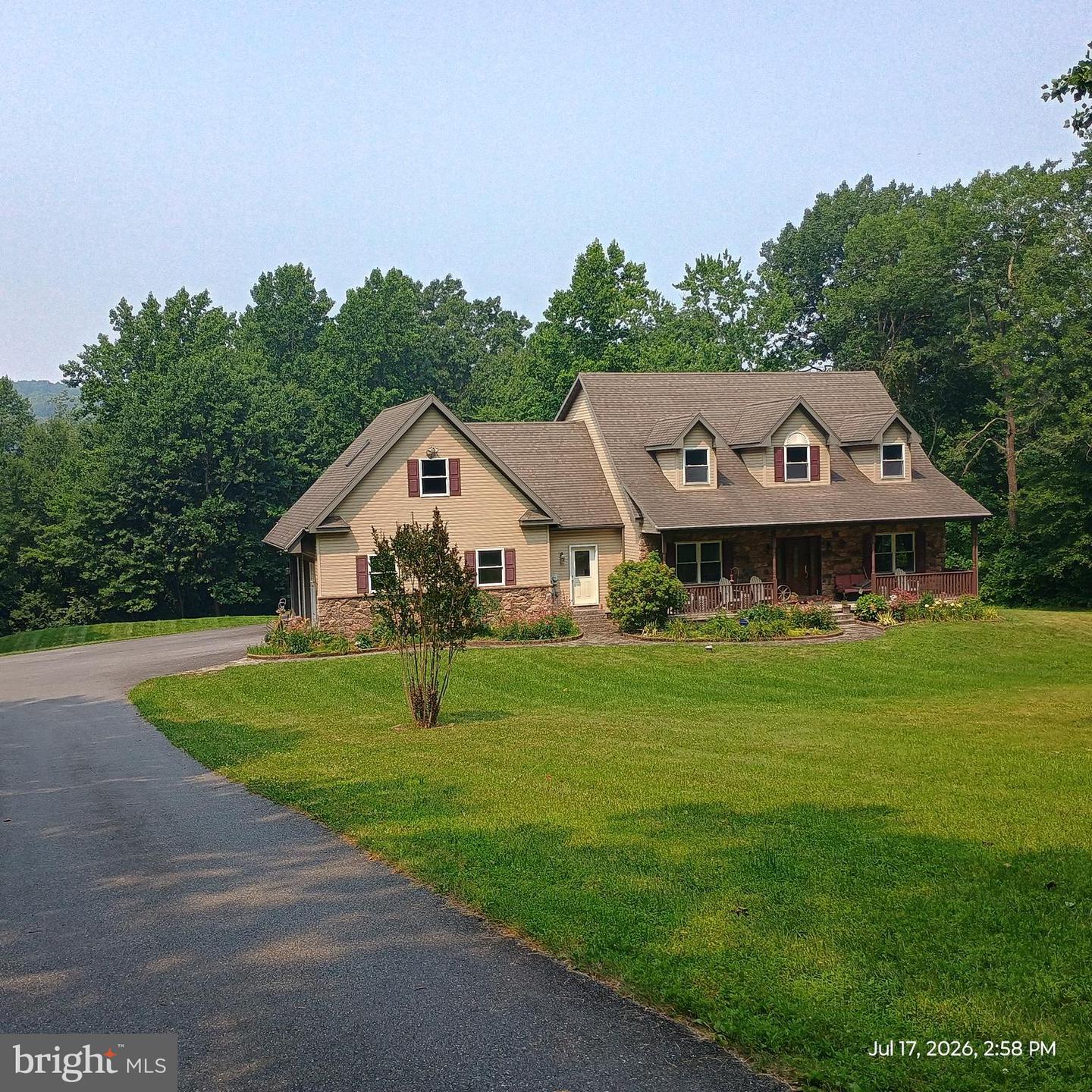 425 Swamp Rd Property Photo 2