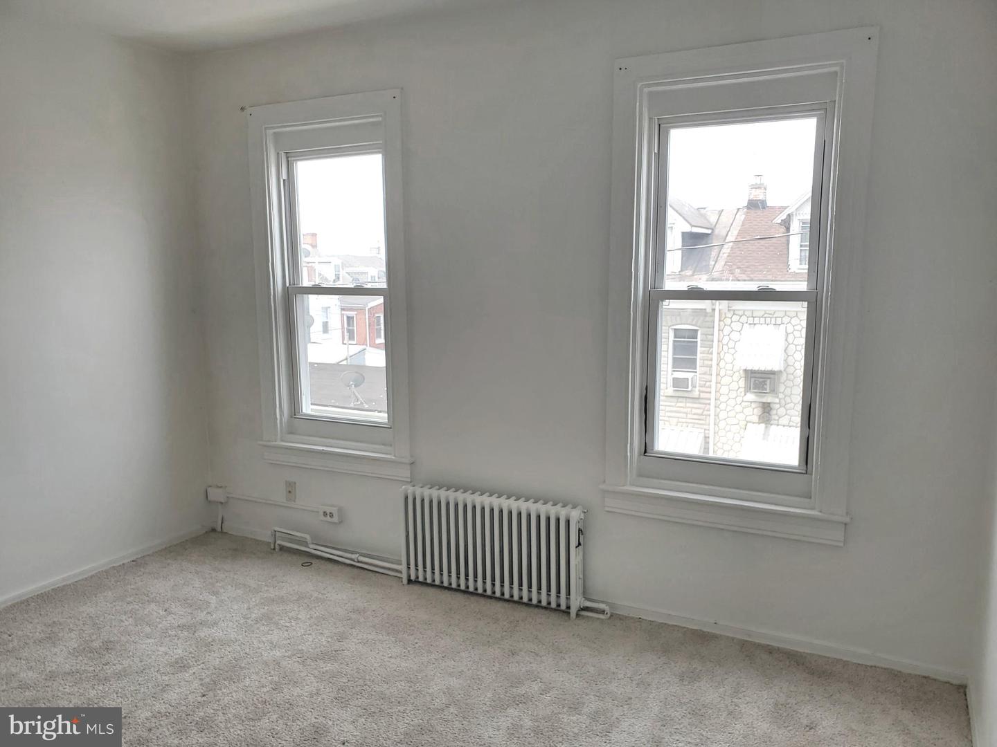 813 Locust St Property Photo 15