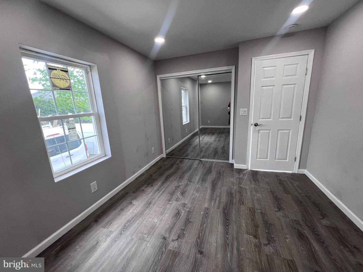 307 Fairview St #1fl Property Photo 7