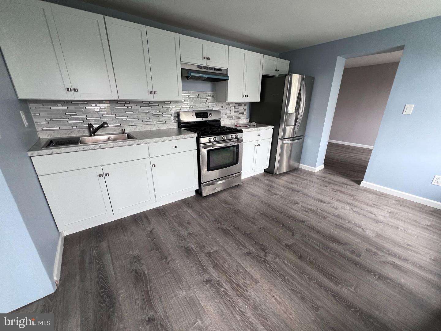 307 Fairview St #2fl Property Photo 4