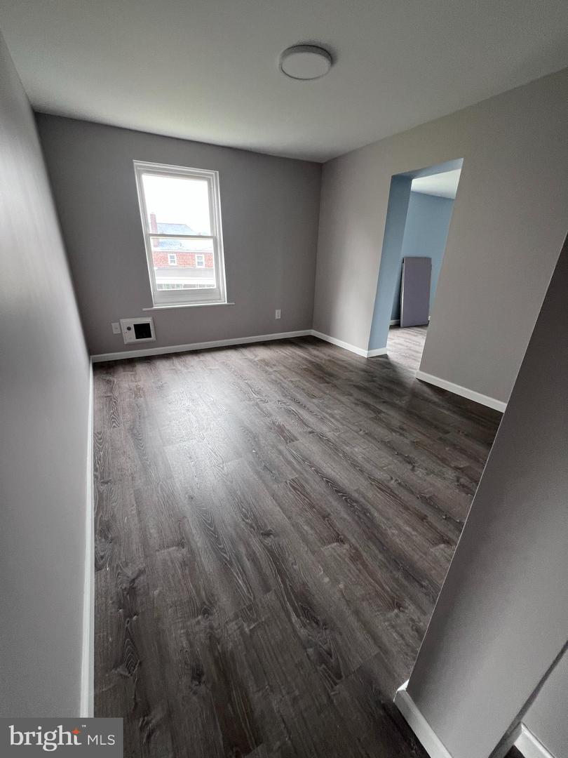 307 Fairview St #2fl Property Photo 7