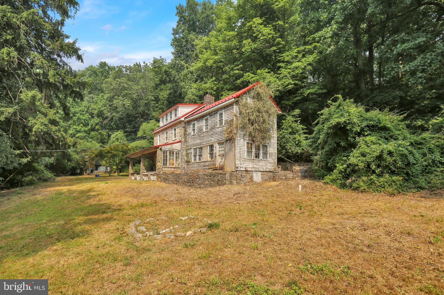 357 Fry Property Photo 4