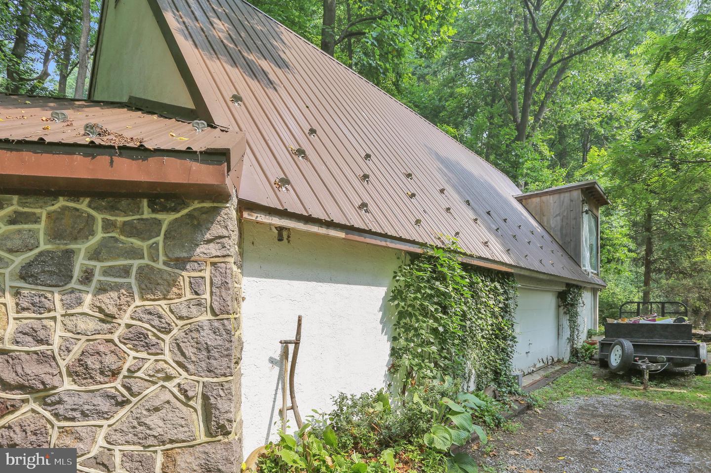 357 Fry Property Photo 10