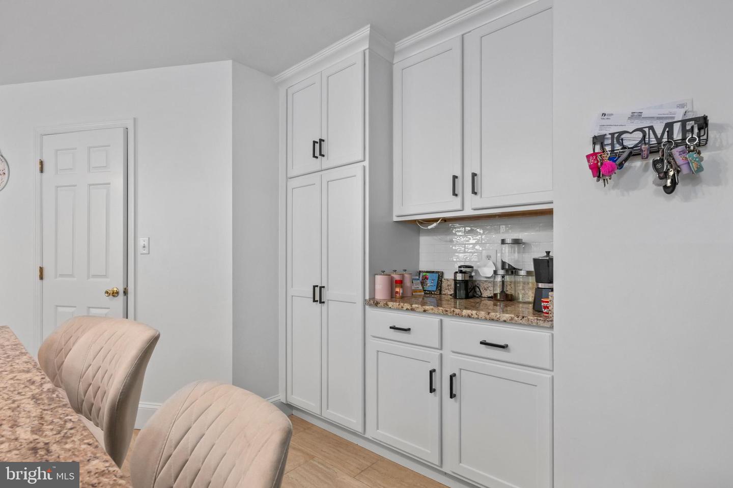 3 Hessian Blvd Property Photo 18