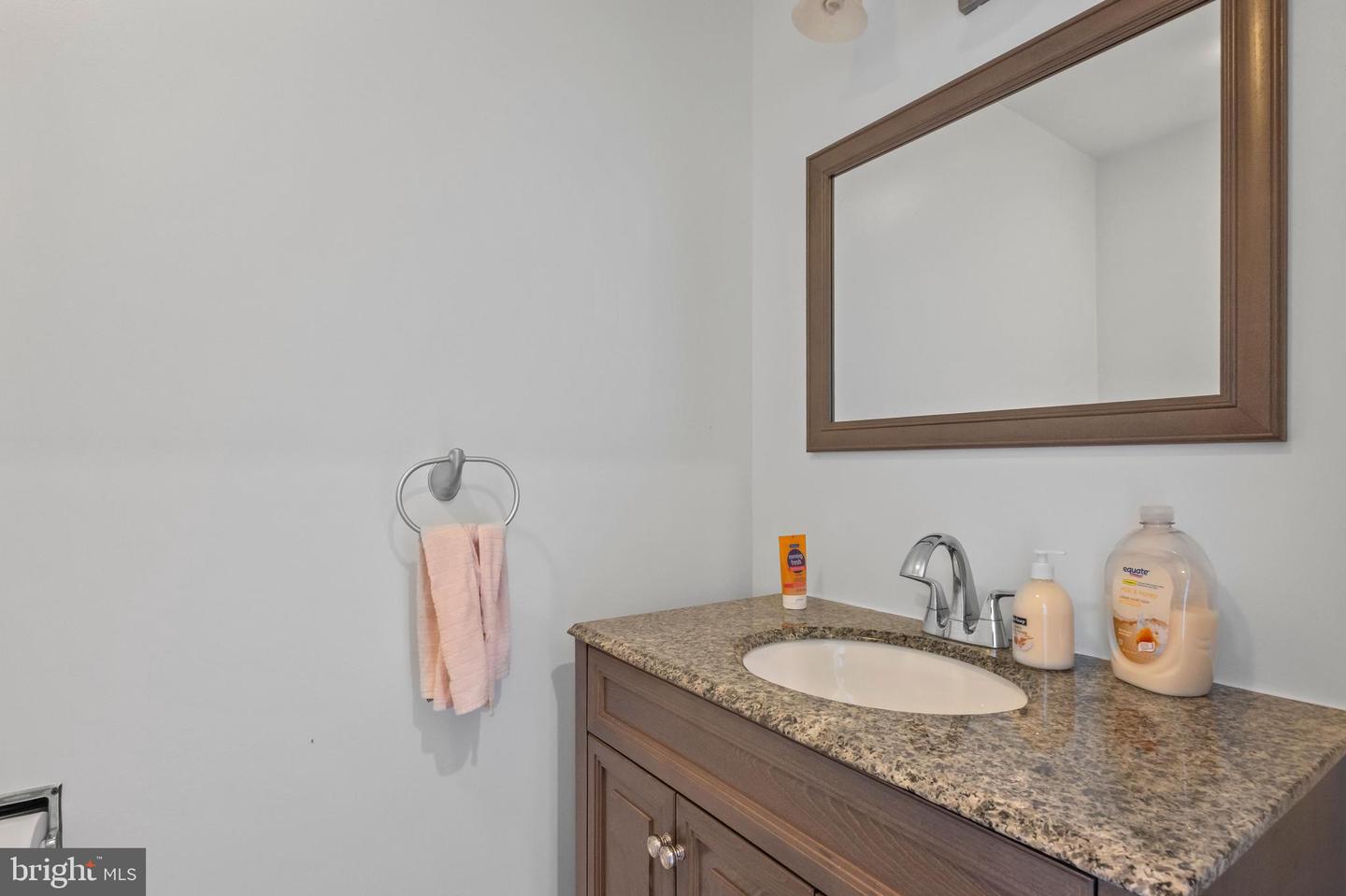 3 Hessian Blvd Property Photo 25