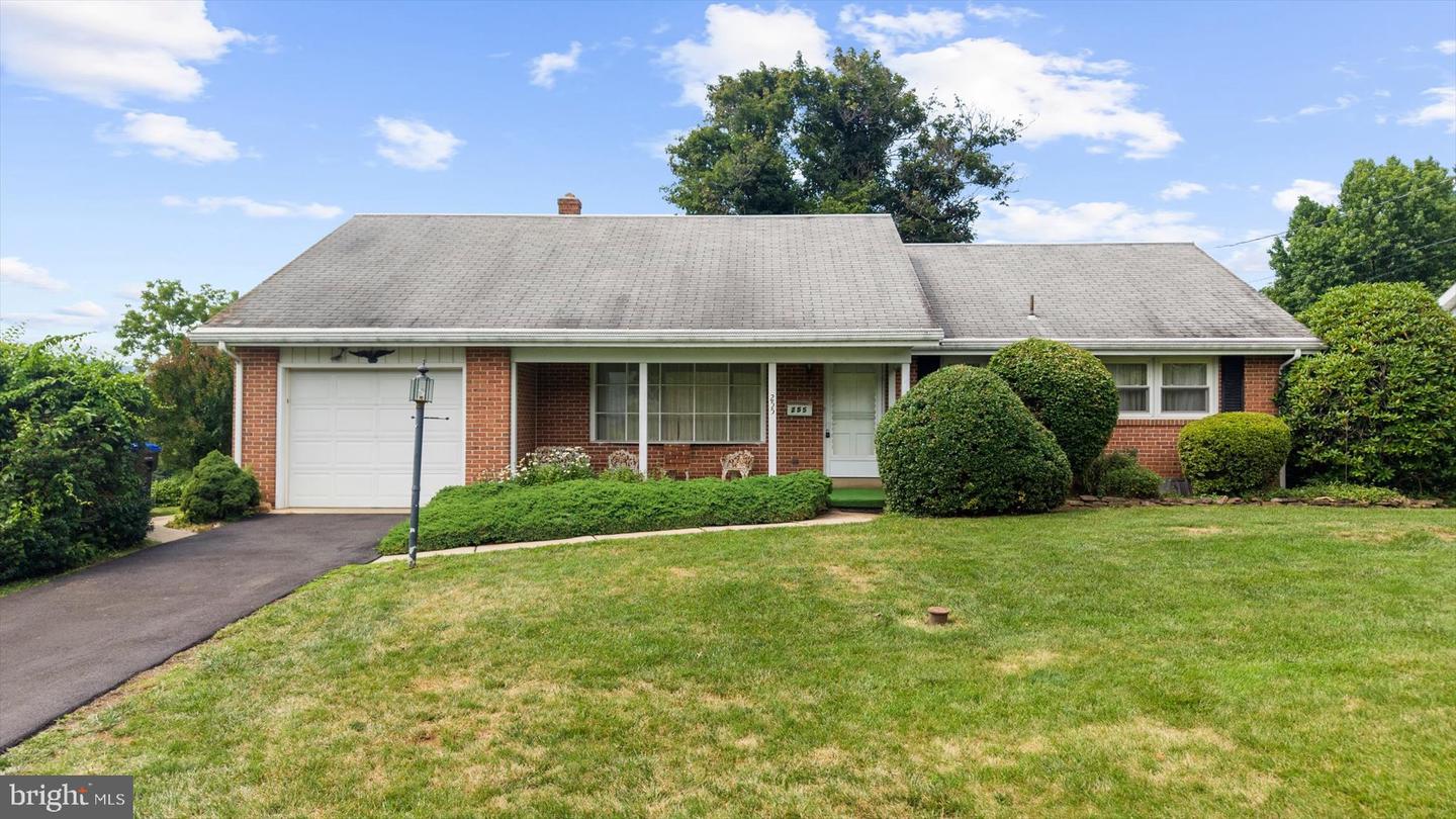 255 Orchard Hills Dr Property Photo 1